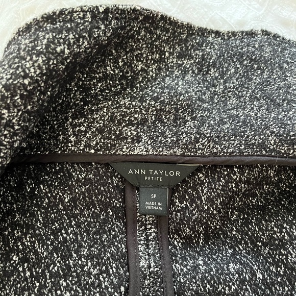 Ann Taylor Wool coat - Picture 6 of 12